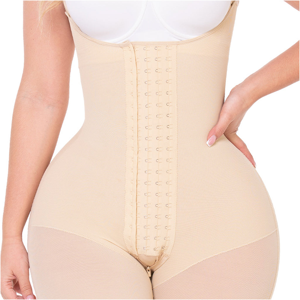 Faja de control abdominal de Etapa 2 con encaje elástico que no se enrolla en los muslos.
